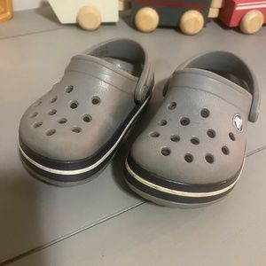 Toddler crocs